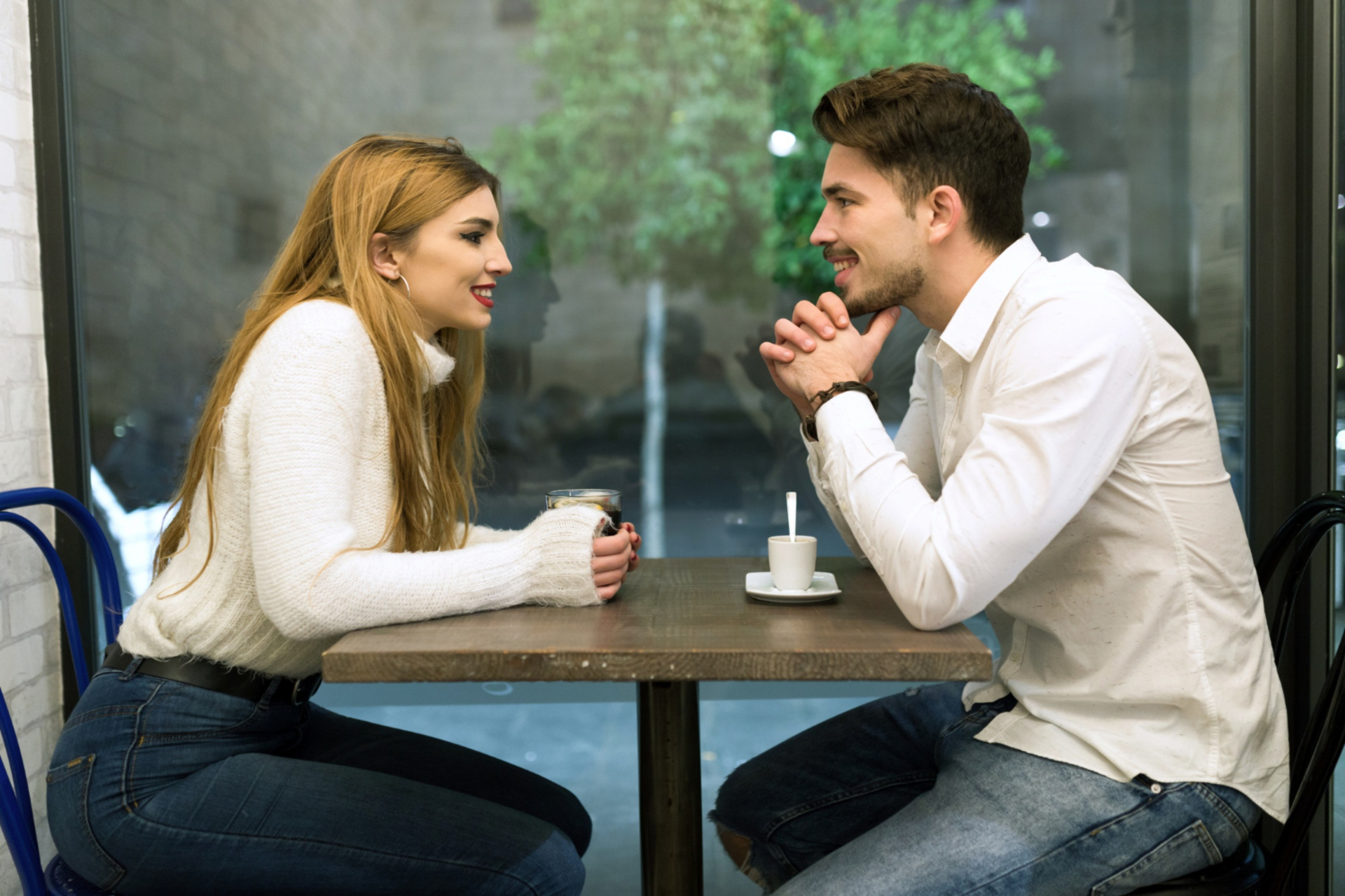 婚活お見合いで絶対NGな質問は？印象を悪くする態度を解説